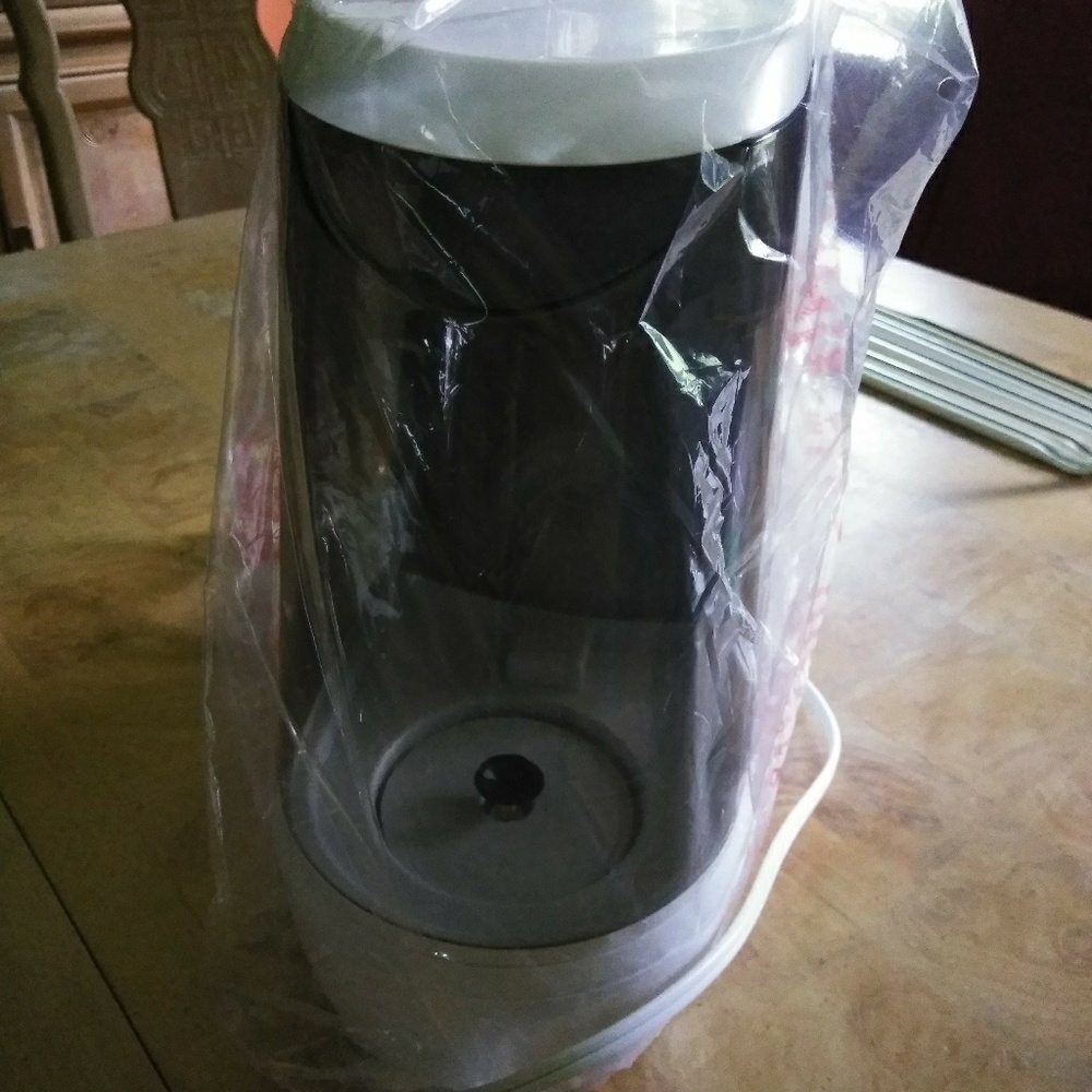 Humidifier - Picture 2 of 4